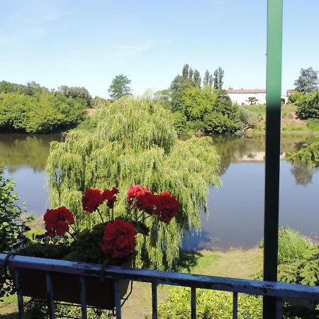 Le Jardin Des Cygnes Bed and Breakfast Pineuilh Εξωτερικό φωτογραφία