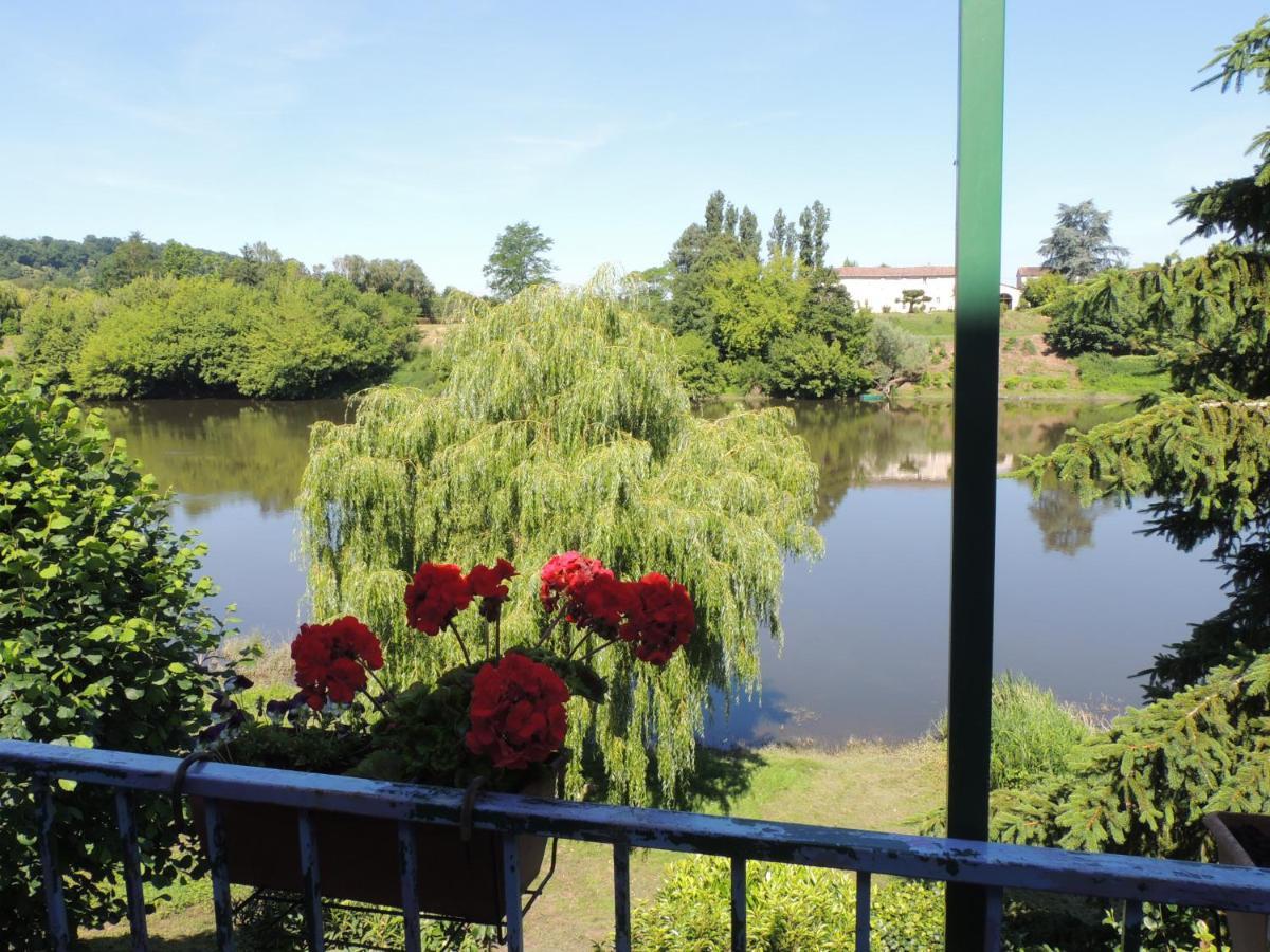 Le Jardin Des Cygnes Bed and Breakfast Pineuilh Εξωτερικό φωτογραφία
