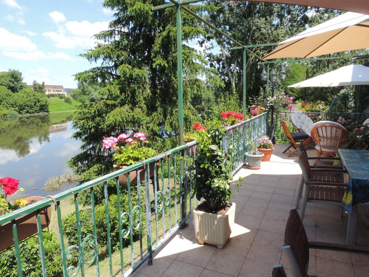 Le Jardin Des Cygnes Bed and Breakfast Pineuilh Εξωτερικό φωτογραφία