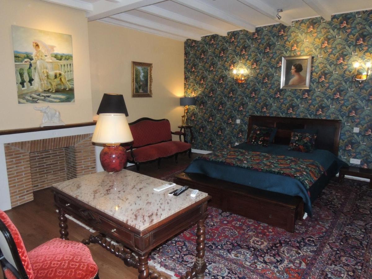 Le Jardin Des Cygnes Bed and Breakfast Pineuilh Εξωτερικό φωτογραφία