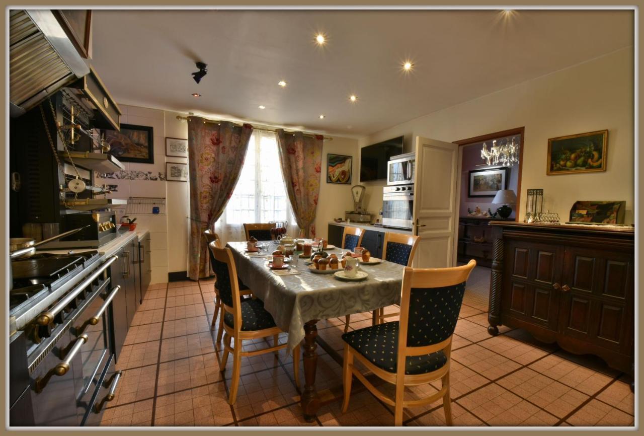 Le Jardin Des Cygnes Bed and Breakfast Pineuilh Εξωτερικό φωτογραφία